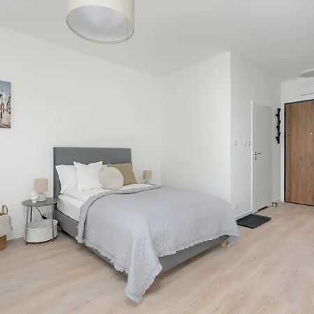 Minimalist Wojciechowskiego With Parking In By Renters Poznań
