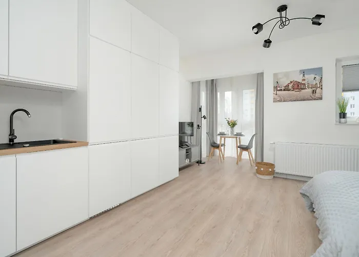 Апартаменты Minimalist Wojciechowskiego With Parking In By Renters *